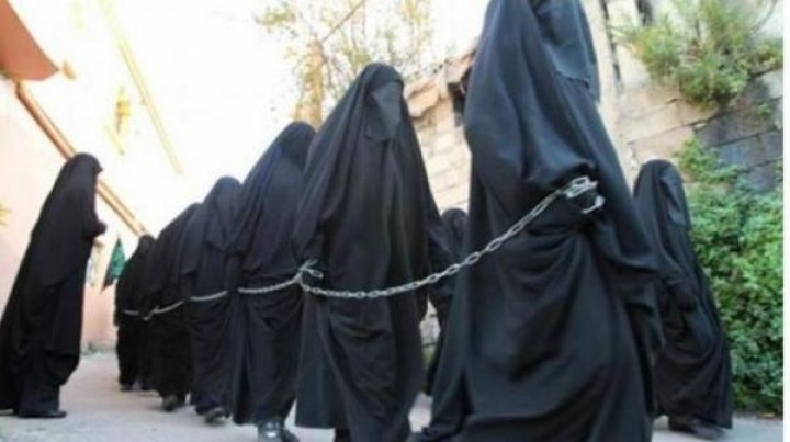 isis-are-selling-women-sex-slaves-according-un-report-this-photo-purportedly-taken-isil-run
